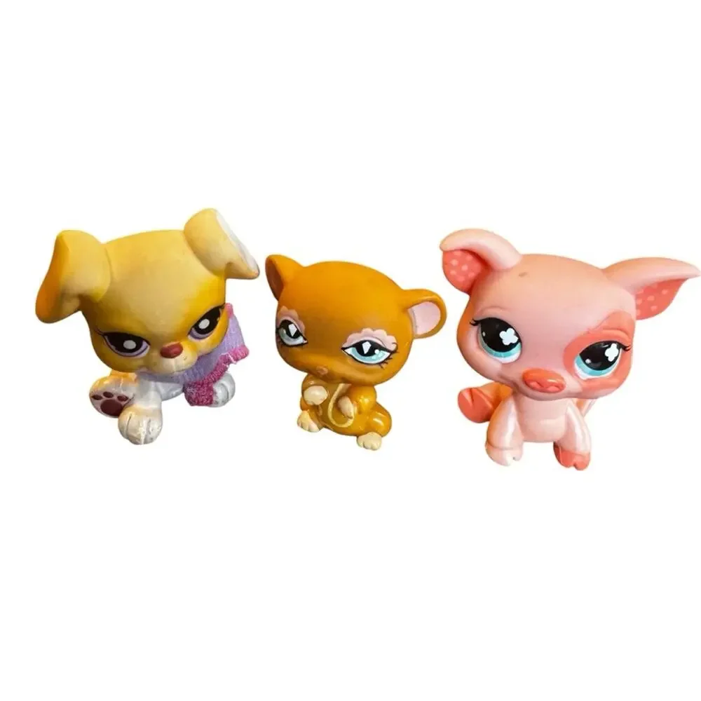 Littlest Pet Shop 11 Assorted Pets With Several Accessories Collector